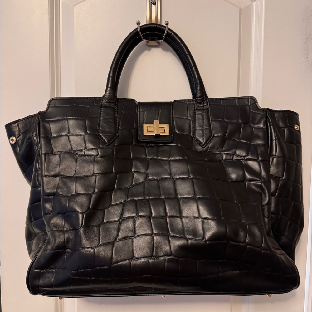 Elegant Black Crocodile-Embossed Women's Bag large with add. crossbody strap